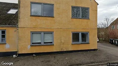Boligudlejningsejendomme til salg i Nørre Asmindrup - Foto fra Google Street View Boligudlejningsejendomme til salg i Nørre Asmindrup - Foto fra Google Street View