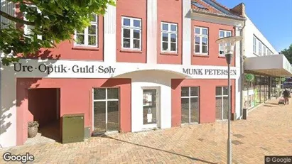 Boligudlejningsejendomme til salg i Ringe - Foto fra Google Street View