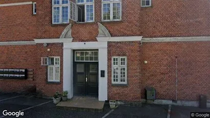 Boligudlejningsejendomme til salg i Mern - Foto fra Google Street View