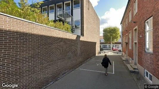 Boligudlejningsejendomme til salg i Taastrup - Foto fra Google Street View