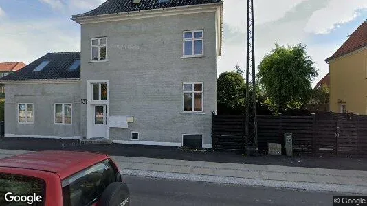 Boligudlejningsejendomme til salg i København S - Foto fra Google Street View