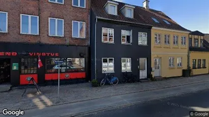 Boligudlejningsejendomme til salg i Odense C - Foto fra Google Street View Boligudlejningsejendomme til salg i Odense C - Foto fra Google Street View