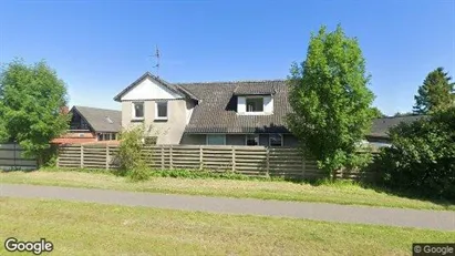 Boligudlejningsejendomme til salg i Solrød Strand - Foto fra Google Street View Boligudlejningsejendomme til salg i Solrød Strand - Foto fra Google Street View