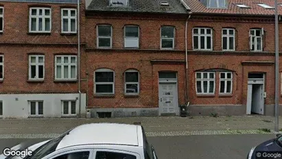 Boligudlejningsejendomme til salg i Horsens - Foto fra Google Street View Boligudlejningsejendomme til salg i Horsens - Foto fra Google Street View