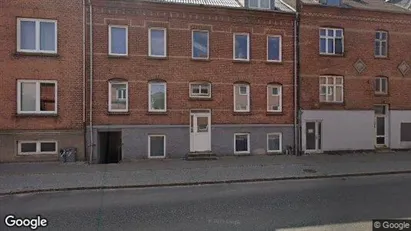 Boligudlejningsejendomme til salg i Randers C - Foto fra Google Street View Boligudlejningsejendomme til salg i Randers C - Foto fra Google Street View