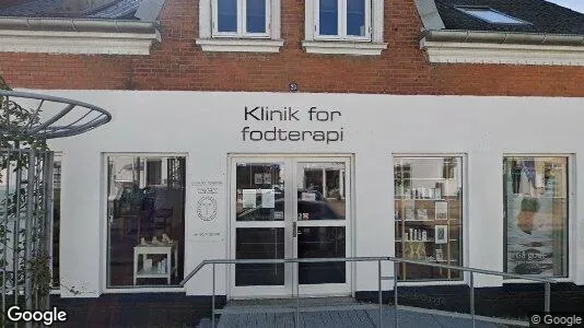 Erhvervslejemål til salg i Juelsminde - Foto fra Google Street View