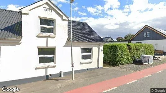 Boligudlejningsejendomme til salg i Løsning - Foto fra Google Street View
