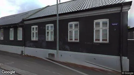 Boligudlejningsejendomme til salg i Brande - Foto fra Google Street View
