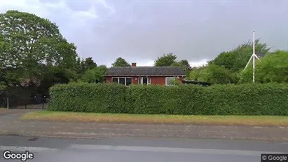 Boligudlejningsejendomme til salg i Brande - Foto fra Google Street View Boligudlejningsejendomme til salg i Brande - Foto fra Google Street View