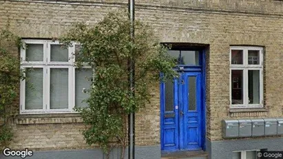 Boligudlejningsejendomme til salg i Roskilde - Foto fra Google Street View Boligudlejningsejendomme til salg i Roskilde - Foto fra Google Street View