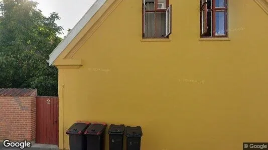 Boligudlejningsejendomme til salg i Græsted - Foto fra Google Street View