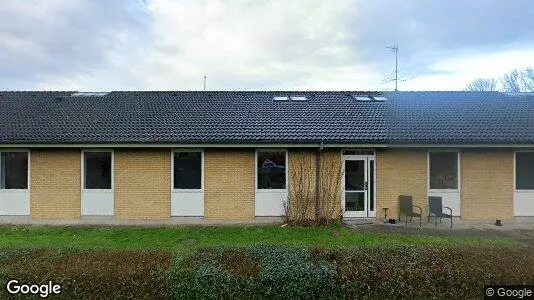 Boligudlejningsejendomme til salg i Egå - Foto fra Google Street View