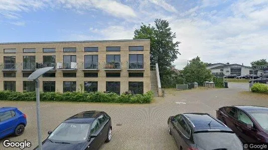 Boligudlejningsejendomme til salg i Viby J - Foto fra Google Street View