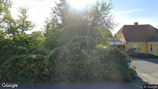Erhvervslejemål til salg i Frederiksværk - Foto fra Google Street View