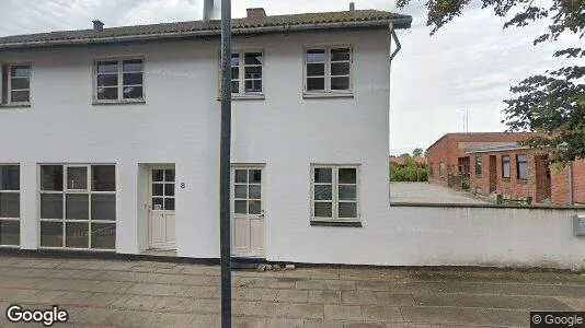 Boligudlejningsejendomme til salg i Gørding - Foto fra Google Street View