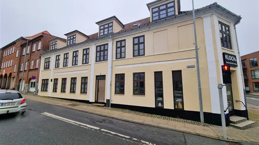 Boligudlejningsejendomme til salg i Skive - billede 1