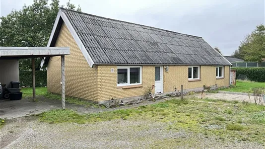 Boligudlejningsejendomme til salg i Løsning - billede 6