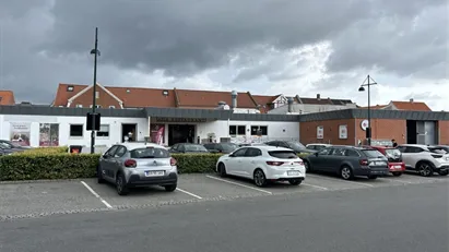 Investeringsejendom med 2 erhvervslejemål og 3 lejligheder