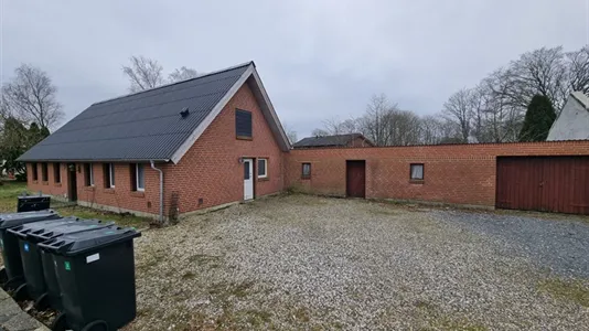 Boligudlejningsejendomme til salg i Kjellerup - billede 2